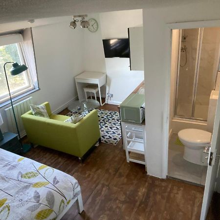 Accommodation Hub Studio 3 Лондон Екстериор снимка