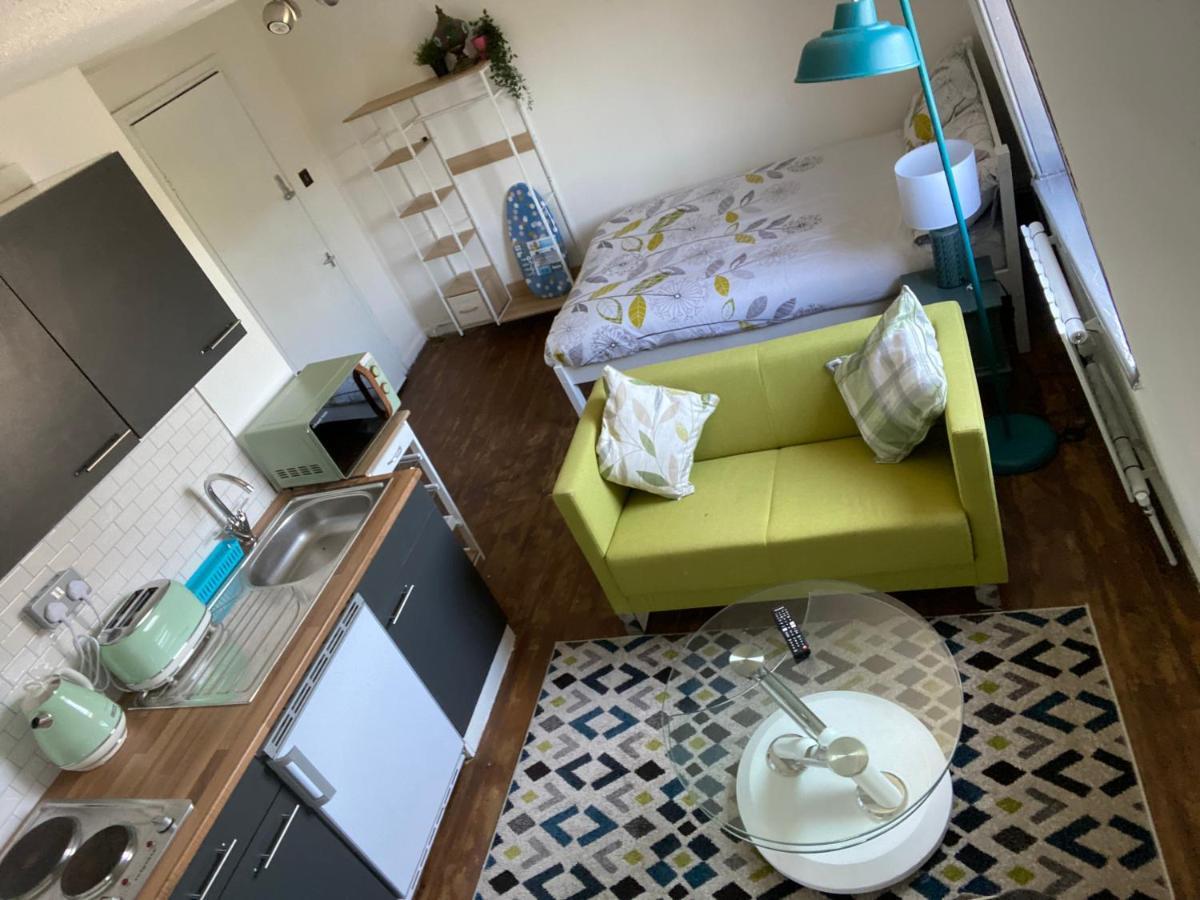 Accommodation Hub Studio 3 Лондон Екстериор снимка