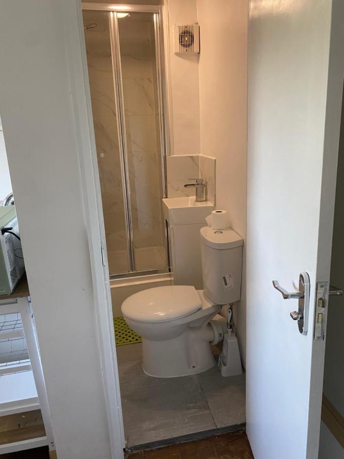 Accommodation Hub Studio 3 Лондон Екстериор снимка